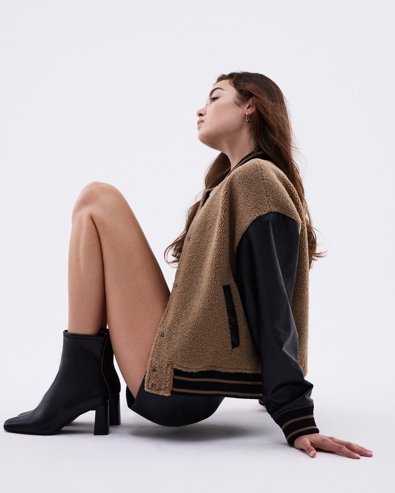 HUSH BLACK - SM REBOOTED - Image 7