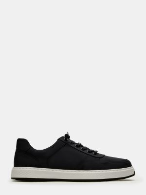NOUCKIA BLACK