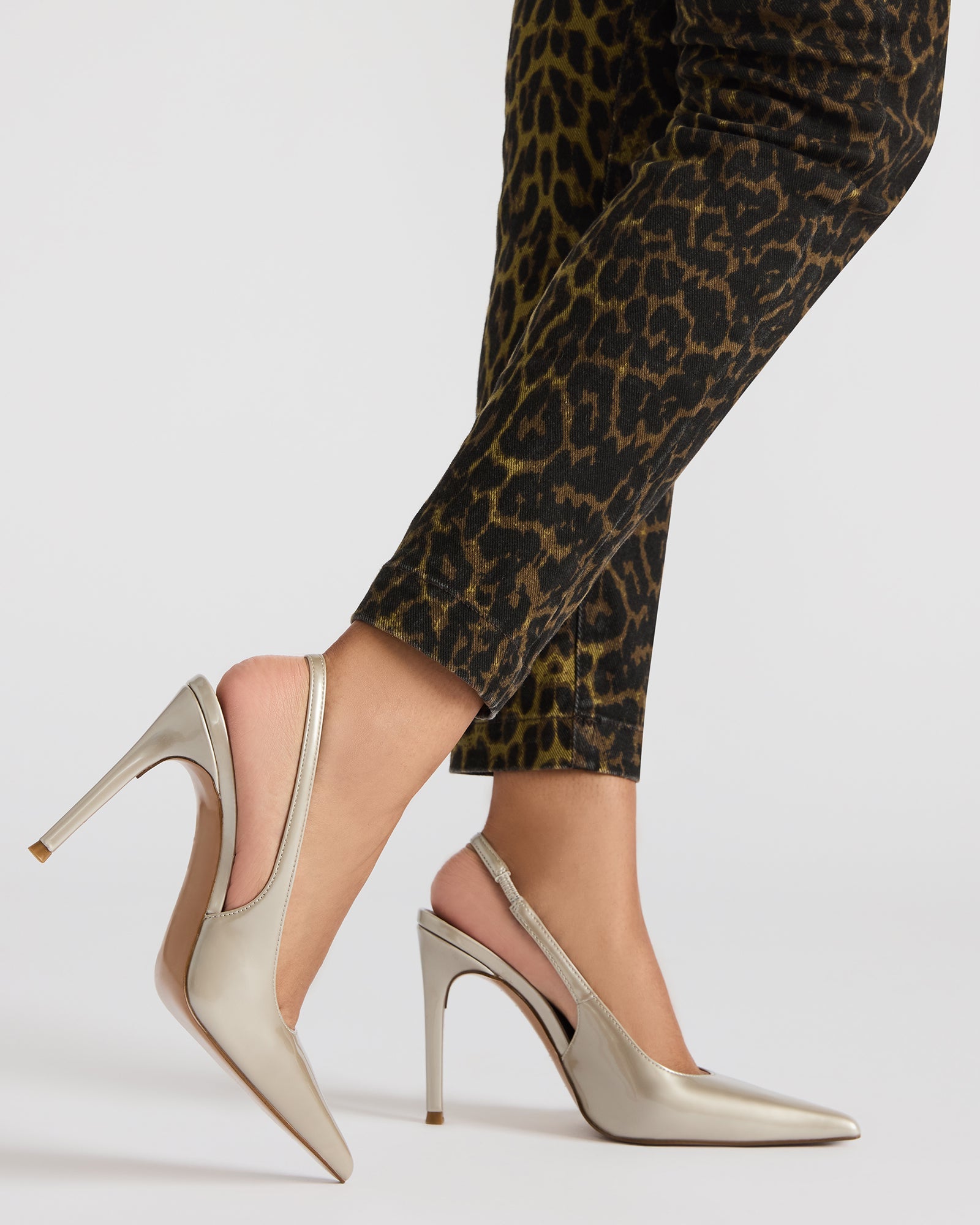 REYES CHAMPAGNE - Image 2