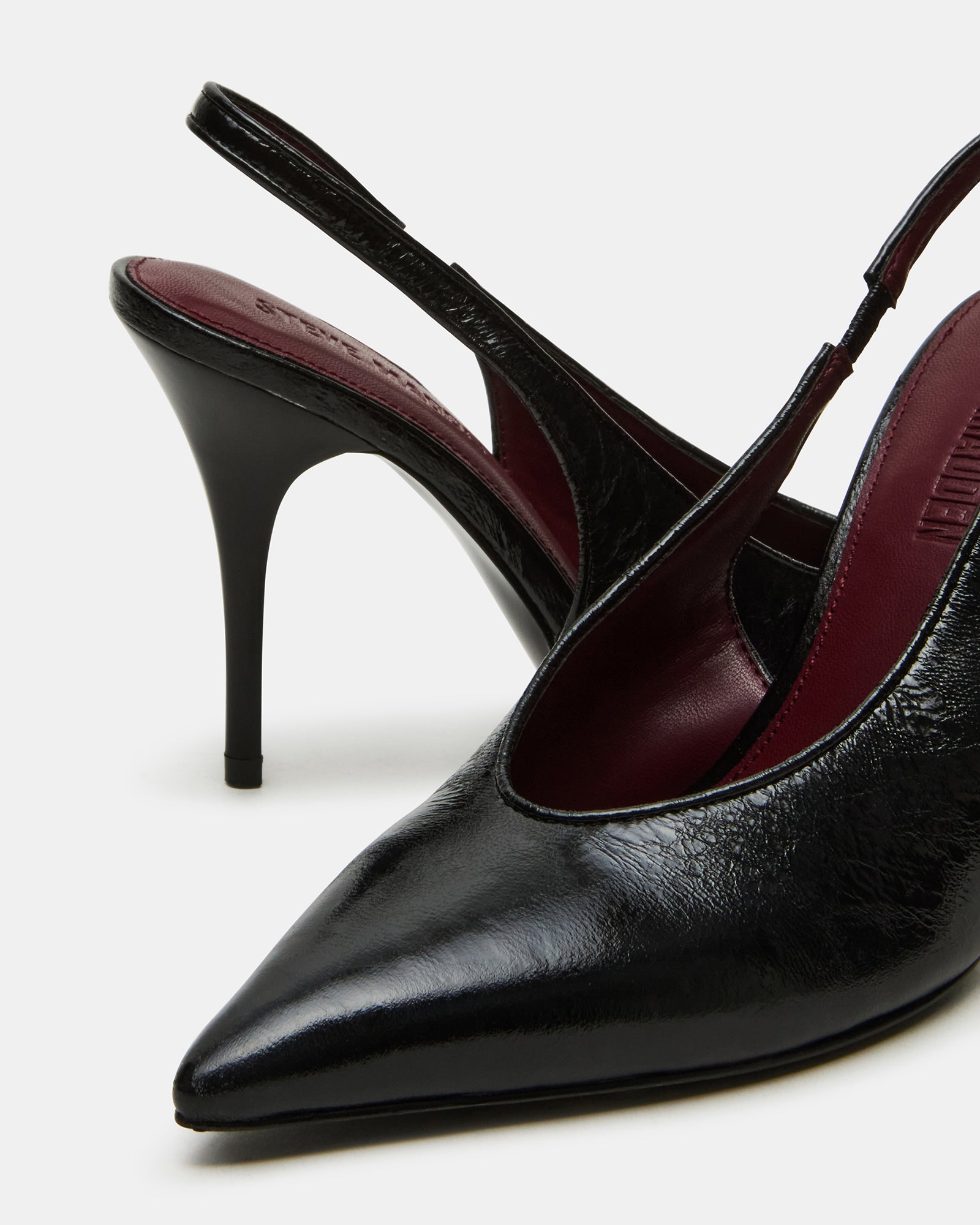 STEVEMADDEN_SHOES_ANDROMEDA_BLACK-LEATHER_05.jpg
