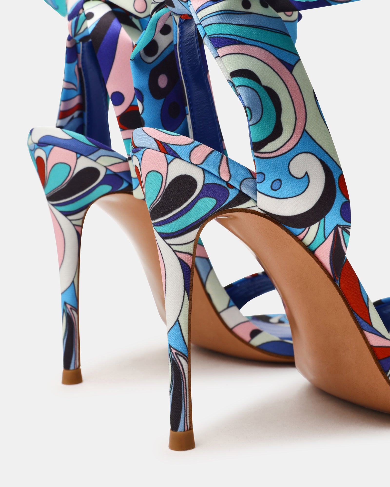 STEVEMADDEN_SHOES_EVREN_BLUE-PRINT05.jpg